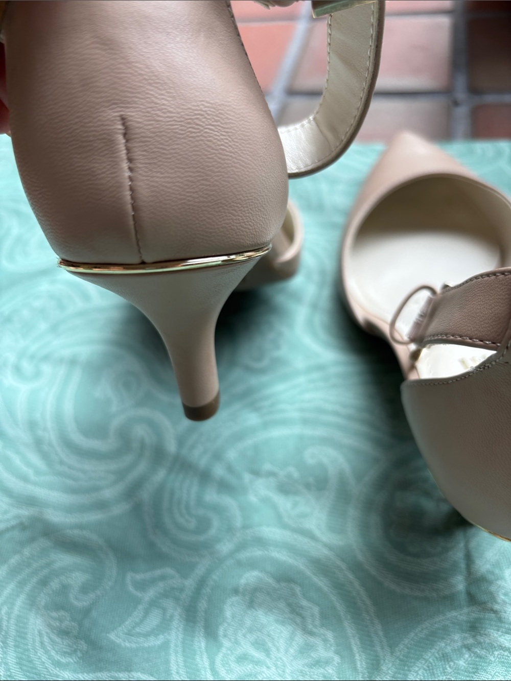 Anne Klein beige Pointed-Toe Ankle-Strap Heels - Picture 4 of 8